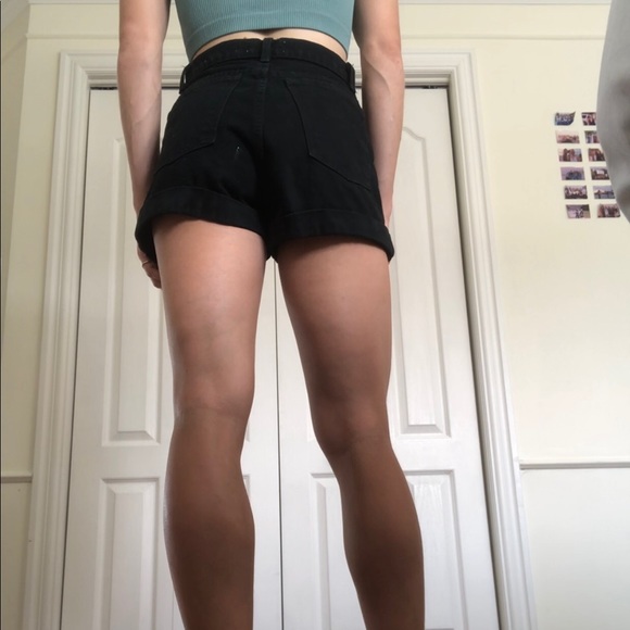 Back High waisted mom jean shorts - Picture 2 of 4